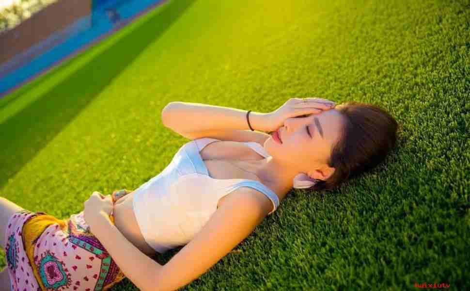 西瓜从六楼扔下竟完好无损，雷军说的“防弹涂层”到底是什么？